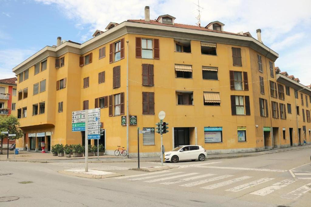Attico In Corsico Apartment Exterior foto